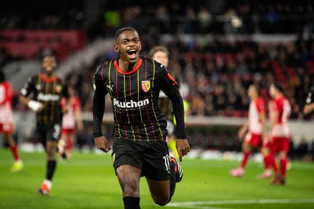 UEFA Europa League: SC Freiburg - RC Lens; 22.02.20224 RC Lens im Jubel zum 0:1, durch David Pereira da Costa (RC Lens, 10) UEFA Europa League: SC Freiburg - RC Lens; Europa-Park-Stadion, Freiburg; 22.02.20224 Copyright: xBEAUTIFULxSPORTS Buriakovx