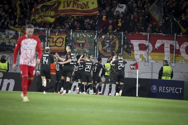 Joie des joueurs de l equipe RC Lens apres le but de WAHI ELYE 9 FOOTBALL : UEFA Europa League. SC Freibourg - RC Lens -22 02 2024 ElyxandroCegarra Panoramic 