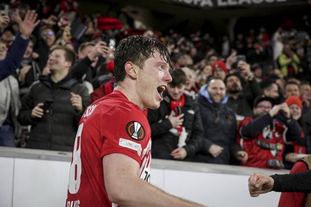 Joie des joueurs de l equipe SC Fribourg apres le but de MICHAEL GREGORITSCH 38 FOOTBALL : UEFA Europa League. SC Freibourg - RC Lens -22 02 2024 ElyxandroCegarra Panoramic 