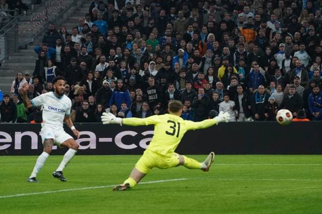 Sport Bilder des Tages But - Pierre Emerick Aubameyang (Olympique de Marseille) - Artur Rudko (Chakhtar Donetsk) FOOTBALL : Olympique de Marseille vs Chakhtar Donetsk - 16e de finale retour d Europa League - Marseille - 22 02 2024 NorbertScanella Panoramic 