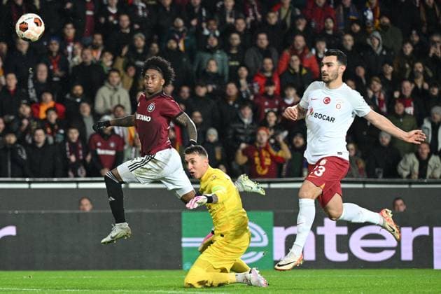 L-R Angelo Preciado (Sparta) and goalkeper Fernando Muslera and Kaan Ayhan (Galatasaray) in action during the Europa League 2nd round return leg match AC Sparta Prague vs Galatasaray Istanbul, Prague, February 22, 2024. (CTKxPhoto MichalxKamaryt) CTKPhotoP2024022209076  CTKPhotoP2024022209076