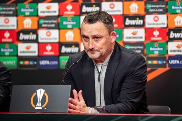 UEFA Europa League: SC Freiburg - RC Lens; 22.02.20224 Frank Haise (RC Lens, Cheftrainer, Head Coach), Pressekonferenz nach dem Spiel UEFA Europa League: SC Freiburg - RC Lens; Europa-Park-Stadion, Freiburg; 22.02.20224 Copyright: xBEAUTIFULxSPORTS Buriakovx