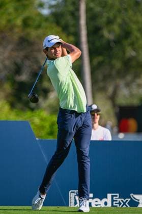 VALLARTA, - FEBRUARY 22: Omar Morales(a) (MEX) watches his tee shot on 3 during Rd1 of the Mexico Open at Vidanta on February 22, 2024 in Puerto Vallarta, Mexico. (Photo by Ken Murray Icon Sportswire) GOLF: FEB 22 PGA, Golf Herren Mexico Open at Vidanta EDITORIAL USE ONLY Icon2402220081