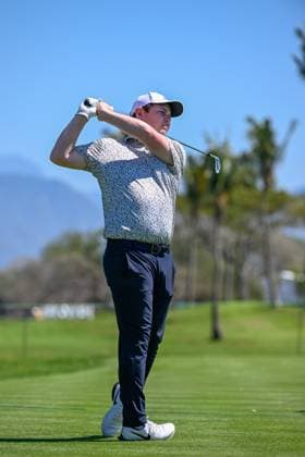 VALLARTA, - FEBRUARY 22: Robert McIntyre (SCO) watches his tee shot on 17 during Rd1 of the Mexico Open at Vidanta on February 22, 2024 in Puerto Vallarta, Mexico. (Photo by Ken Murray Icon Sportswire) GOLF: FEB 22 PGA, Golf Herren Mexico Open at Vidanta EDITORIAL USE ONLY Icon2402220341