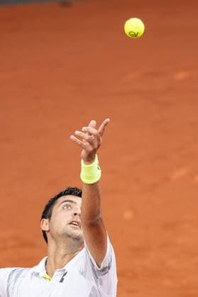 (240223) -- RIO DE JANEIRO, Feb. 23, 2024 -- Marcelo Tomas Barrios Vera of Chile serves during the round 16 match against Cameron Norrie of Britain at the 2024 ATP500 Rio Open at Jockey Club Brasileiro in Rio de Janeiro, Brazil, Feb. 22, 2024. ) (SP)BRAZIL-RIO DE JANEIRO-TENNIS-ATP500-RIO OPEN WangxTiancong 