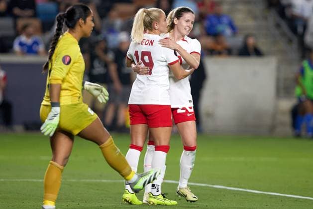 RECORD DATE NOT STATED Concacaf W Gold Cup 2024 Canada vs El Salvador Adriana Leon celebrates her goal 3-0 of Canada during the Group stage, Group C match between Canada and El Salvador as part of the Concacaf Womens Gold Cup 2024, at Shell Energy Stadium on February 22, 2024 in Houston, Texas, United States. HOUSTON TEXAS UNITED STATES  Copyright: xGustavoxValdezx 20240222203909_CWGC_24_GC_CAN_ESA_LEON82