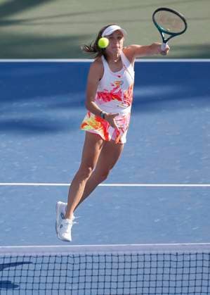 Nicole Melchiar Ellen Perez, Damen Doppel, Dubai Duty Free Tennis Championships, Dubai, U.A.E. Tennis - Dubai Tennis Championships 2024 - WTA, Tennis Damen - Dubai Duty Free Tennis Stadium - Dubai - - United Arab Emirates - 23 February 2024. Copyright: xJuergenxHasenkopfx