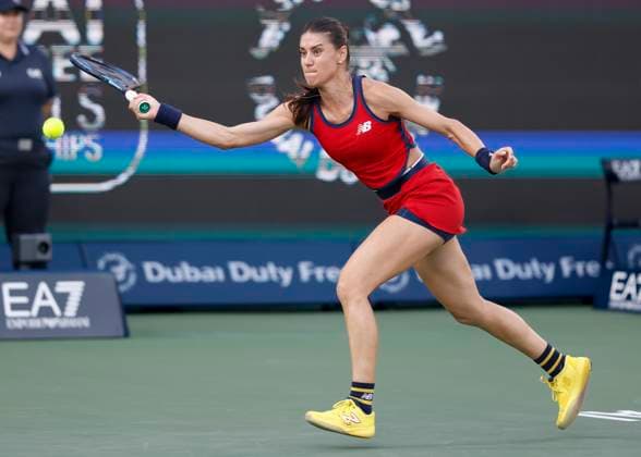 Sorana Cirstea, Dubai Duty Free Tennis Championships, Dubai, U.A.E. Tennis - Dubai Tennis Championships 2024 - WTA, Tennis Damen - Dubai Duty Free Tennis Stadium - Dubai - - United Arab Emirates - 23 February 2024. Copyright: xJuergenxHasenkopfx
