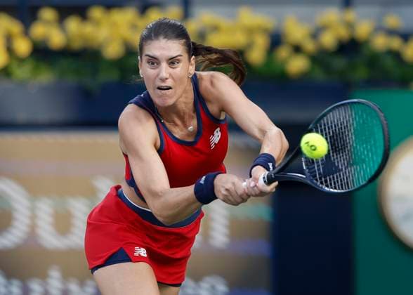 Sorana Cirstea, Dubai Duty Free Tennis Championships, Dubai, U.A.E. Tennis - Dubai Tennis Championships 2024 - WTA, Tennis Damen - Dubai Duty Free Tennis Stadium - Dubai - - United Arab Emirates - 23 February 2024. Copyright: xJuergenxHasenkopfx