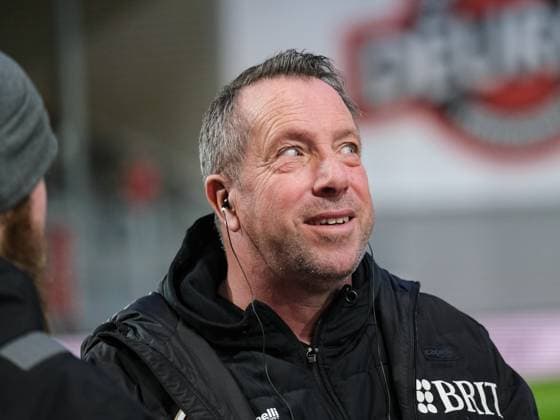 Markus Kauczinski (SV Wehen Wiesbaden, Trainer) beim TV Interview vor der Partie, GER, SV Wehen Wiesbaden gegen SC Paderborn 07, Fussball, 2. Bundesliga, 23. Spieltag, Spielzeit 2023 2024, 23.02.2024 DFL REGULATIONS PROHIBIT ANY USE OF PHOTOGRAPHS AS IMAGE SEQUENCES AND OR QUASI-VIDEO GER, SV Wehen Wiesbaden gegen SC Paderborn 07, Fussball, 2. Bundesliga, 23. Spieltag, Spielzeit 2023 2024, 23.02.2024 Wiesbaden