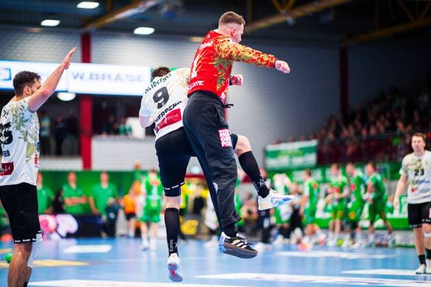 23.02.2024 - Handball, 2023 2024, 2. Bundesliga, 22. Spieltag, GWD Minden - HC Elbflorenz Dresden: (L-R) Julius Dierberg (Elbflorenz), Marino Mallwitz (Elbflorenz)