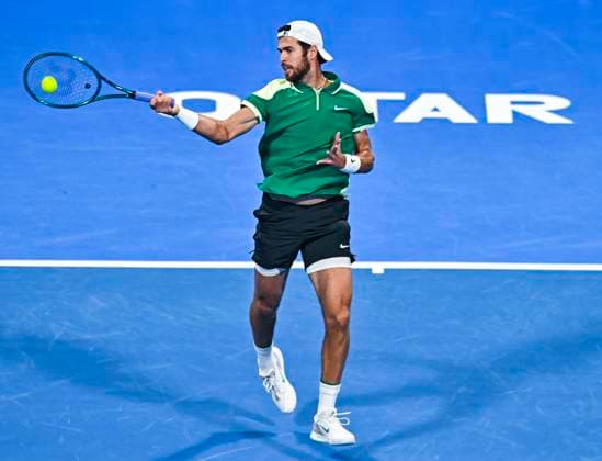 ATP, Tennis Herren Qatar Exxonmobil Open Tennis Tournament 2024 Karen Khachanov is playing against Alexei Popyrin of Australia in his semifinal singles match at the ATP Qatar ExxonMobil Open tennis tournament at the Khalifa International Tennis Complex in Doha, Qatar, on February 23, 2024. DOHA Qatar  Copyright: xNoushadxThekkayilx originalFilename:varittyakkal-atpqatar240223_npV8r.jpg