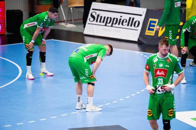 23.02.2024 - Handball, 2023 2024, 2. Bundesliga, 22. Spieltag, GWD Minden - HC Elbflorenz Dresden: (L-R) Carles Asensio Cambra (Minden), Szymon Dzialakiewicz (Minden), Michael Schulz (Minden)