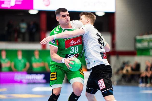 23.02.2024 - Handball, 2023 2024, 2. Bundesliga, 22. Spieltag, GWD Minden - HC Elbflorenz Dresden: (L-R) Carles Asensio Cambra (Minden), Ivar Stavast (Elbflorenz)