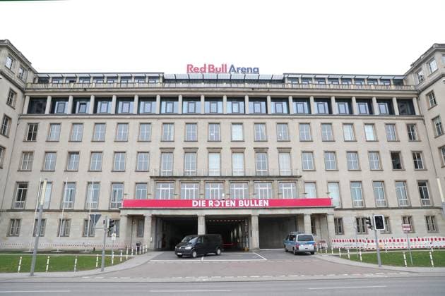 Planungsstand UEFA EURO, EM, Europameisterschaft,Fussball 2024 Bundesinnenministerin Nancy Faeser in Leipzig, 23.02.2023 Einfahrt zur Red Bull Arena Leipzig. Einer der Spielorte der UEFA EURO 2024. Austausch zum Planungsstand UEFA EURO 2024 - im Stadion Leipzig, 23.02.2024. Copyright: xBEAUTIFULxSPORTS JanxKaeferx