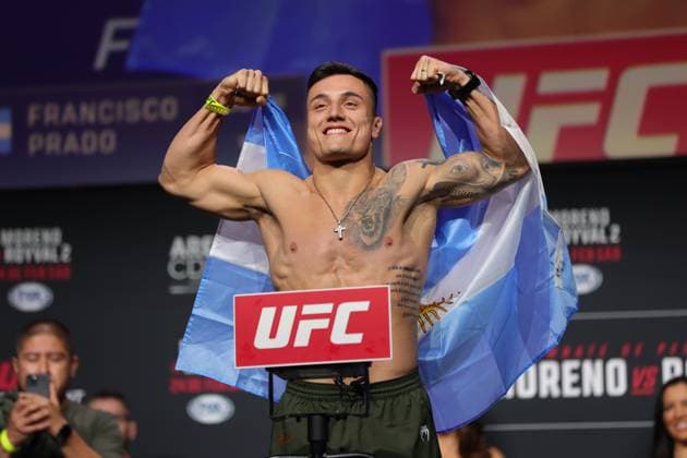 February 23, 2024, Mexico City, Ciudad de Mexico, Mexico: February 23, 2024, Mexico City, Mexico: Francisco Prado of Argentina poses on the scale during the UFC Fight Night ceremonial weigh-in at CDMX Arena. on February 23, 2024 in Mexico City, Mexico. Mexico City Mexico - ZUMAe321 20240223_zsa_e321_103 Copyright: xLuisxMarin xEyepixxGroupx