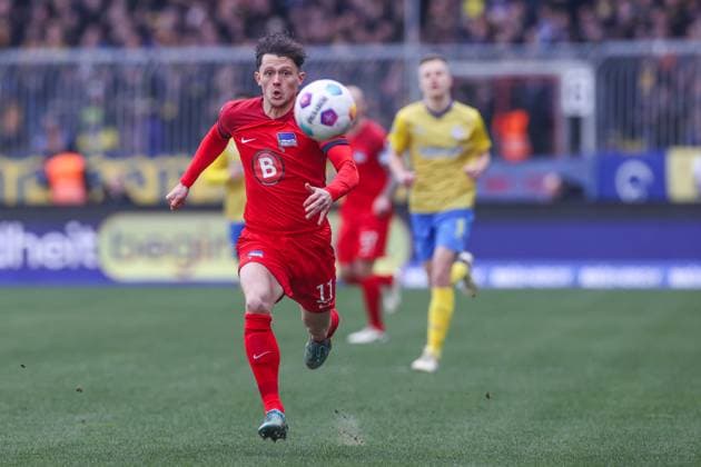 24.02.2024, Fussball, 2. Bundesliga, 23. Spieltag, Saison 2023 2024, Eintracht Braunschweig - Hertha BSC, Fabian Reese (Hertha BSC) Braunschweig Eintracht Stadion NDS Deutschland xRHR-FOTO TRx