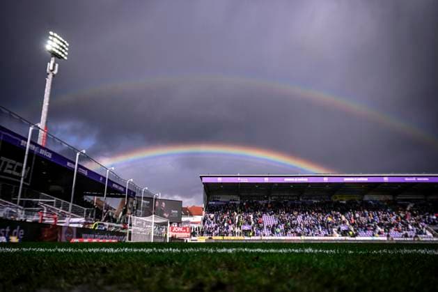 Regenbogen über dem Stadion, VfL Osnabrueck vs. Hannover 96, Fussball, 2. Bundesliga, 23. Spieltag, 24.02.2024 DFB regulations prohibit any use of photographs as image sequences and or quasi-video Osnabrueck Niedersachsen Deutschland