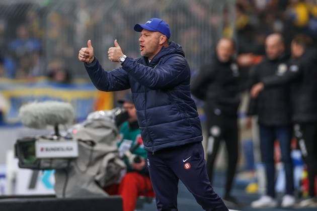 24.02.2024, Fussball, 2. Bundesliga, 23. Spieltag, Saison 2023 2024, Eintracht Braunschweig - Hertha BSC, Trainer Pal Dardai (Hertha BSC) Braunschweig Eintracht Stadion NDS Deutschland xRHR-FOTO TRx