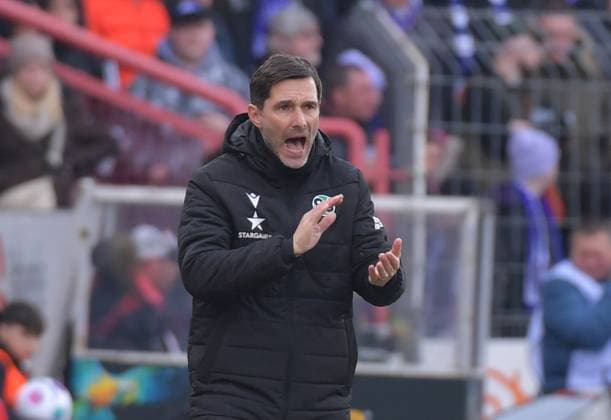 24.02.2024, xblx, Fussball 2.Bundesliga, VfL Osnabrueck - Hannover 96 emspor, v.l. Trainer Stefan Leitl (Coach Hannover 96) (DFL DFB REGULATIONS PROHIBIT ANY USE OF PHOTOGRAPHS as IMAGE SEQUENCES and or QUASI-VIDEO) Osnabrueck