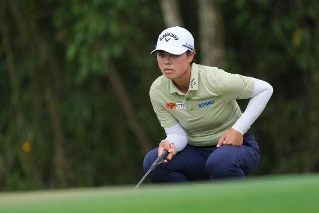 Honda LPGA, Golf Damen Thailand 2024 - Round 3 Yuka Saso of Japan is lining up a putt during the third round of the Honda LPGA Thailand 2024 at Siam Country Club Old Course in Chonburi, Thailand, on February 24, 2024. Chonburi Thailand  Copyright: xVachiraxVachirax originalFilename:kalong-hondalpg240222_np3Xo.jpg