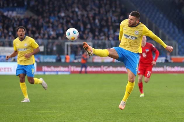 Braunschweig vs.Berlin, 2. BL Braunschweig, 24.02.2024, FUßBALL - Eintracht Braunschweig vs. Hertha BSC Berlin, 2. BL, Saison 2023 24. Hasan Kurucay (Eintracht Braunschweig) Braunschweig