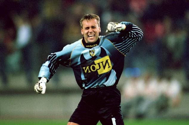 Onderwerp Subject: Vitesse PTT Telecompetitie Club Team Country: Vitesse Seizoen Season:1996 1997 FOTO PHOTO: Vitesse s goalkeeper Sander WESTERVELD ROTTERDAM NLD Content not available for redistribution in The Netherlands directly or indirectly through any third parties. Copyright: xBSRxAgencyx 97195337