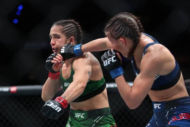 February 24, 2024, Mexico City, Distrito Federal, Mexico: Yazmin Jauregui and Sam Hughes fight in the 3-round WomenÃ¢â‚¬â ¢s Strawweight bout at the Arena CDMX for UFC Fight Night - Mexico City on February 24, 2024 in Mexico City, Distrito Federal, Mexico. ( AG Fight) Mexico City Mexico - ZUMAp175 20240224_zsa_p175_215 Copyright: xAlejandroxSalazarx