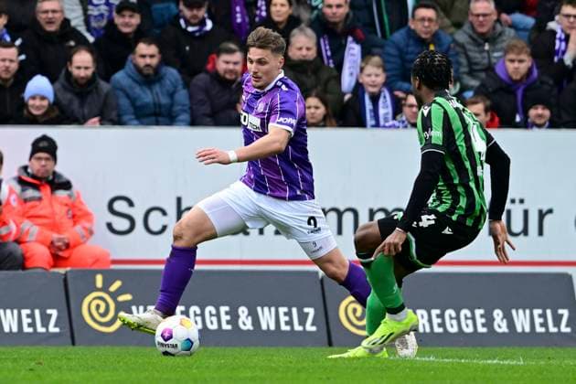 Erik Engelhardt 9 (Osnabrueck), VfL Osnabrueck vs. Hannover 96, Fussball, 2. Bundesliga, 23. Spieltag, 24.02.2024 DFB regulations prohibit any use of photographs as image sequences and or quasi-video Osnabrueck Niedersachsen Deutschland