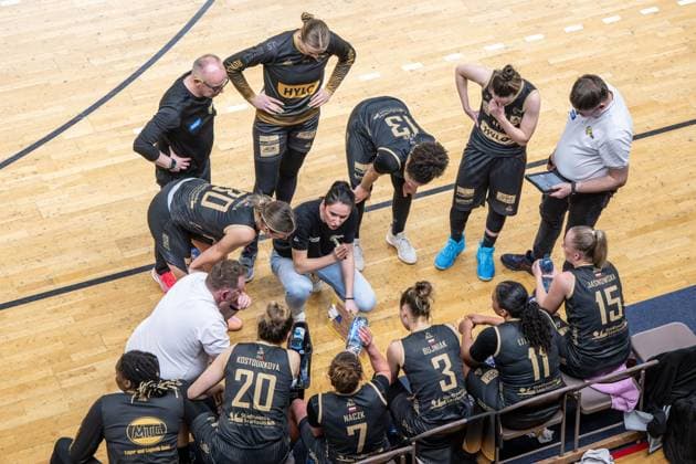 Basketball Berlin 24.02.2024 Saison 2023 2024 1. Bundesliga DBBL Alba Berlin - Saarlouis Royals Dragana Svitlica (Saarlouis, Trainerin)