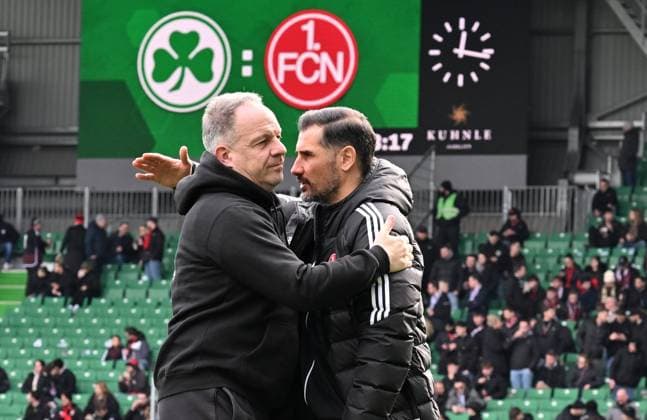 Sport Bilder des Tages 25.02.2024 - Fussball - Saison 2023 2024 - 2. Fussball - Bundesliga - 23. Spieltag: SpVgg Greuther Fürth ( Kleeblatt ) - 1. FC Nürnberg FCN ( Club ) Derby Frankenderby - Sportfoto Zink - xwoxzix - DFL regulations prohibit any use of photographs as image sequences and or quasi-video - only for editorial use - Alexander Zorniger ( Trainer SpVgg Greuther Fürth ) Cristian Fiel ( Trainer 1. FC Nürnberg FCN ) vor Spielbeginn *** 25 02 2024 Soccer Season 2023 2024 2 Soccer Bundesliga 23 Matchday SpVgg Greuther Fürth Kleeblatt 1 FC Nürnberg FCN Club Derby Frankenderby Sportfoto Zink xwoxzix DFL regulations prohibit any use of photographs as image sequences and or quasi video only for editorial use Alexander Zorniger Trainer SpVgg Greuther Fürth Cristian Fiel Trainer 1 FC Nürnberg FCN before start of match