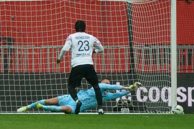 Penalty - Shamar Nicholson (Clermont Foot 63) - Marcin Bulka (OGC Nice) FOOTBALL : OGC Nice vs Clermont Foot 63 - Ligue 1 Uber Eats - Nice - 25 02 2024 NorbertScanella Panoramic 