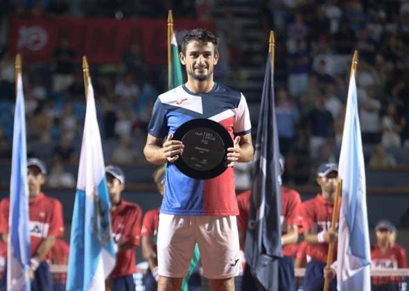 Jockey Club Brasileiro Runner-up Mariano Navone (ARG), poses for a photo with his trophy after being defeated by Sebastian Baez (ARG), in the final of the Rio Open 2024, at the Jockey Club Brasileiro, this Sunday, 25. 30761 (Daniel Castelo Branco SPP) Copyright: xDanielxCasteloxBrancox xSPPx spp-en-DaCaBr-DANI1065