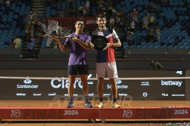 Jockey Club Brasileiro Champion Sebastian Baez (ARG) and runner-up Mariano Navone (ARG) pose for an official photo with their trophies after the final of the Rio Open 2024, at the Jockey Club Brasileiro, this Sunday, 25. 30761 (Daniel Castelo Branco SPP) Copyright: xDanielxCasteloxBrancox xSPPx spp-en-DaCaBr-DANL1902