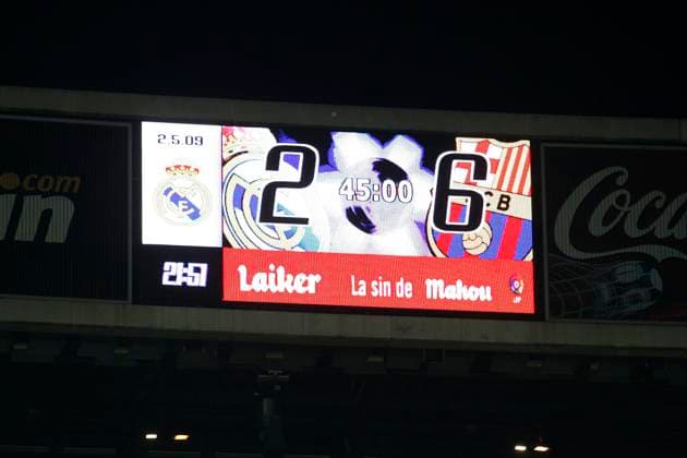 Onderwerp Subject: Real Madrid - FC Barcelona, Barca Primera Division Reklame: Club Team Country: Real Madrid - FC Barcelona Seizoen Season: 2008 2009 FOTO PHOTO: Scoreboard showing the score (2-6) at full time MADRID ESP Content not available for redistribution in The Netherlands directly or indirectly through any third parties. Copyright: xBSRxAgencyx 09690502MKK0705
