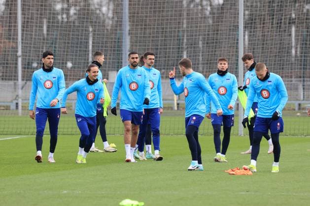 DEU, DFL, 2. FBL Hertha BSC, Training, 26.02.2024, Sportforum, Berlin, DEU, DFL, 2. FBL Hertha BSC, Training, im Bild Hertha-Spielerkreis, DFL - regulations prohibit any use of Photographs as image sequences and or quasi-video Foto: Juergen Engler nordphoto GmbH