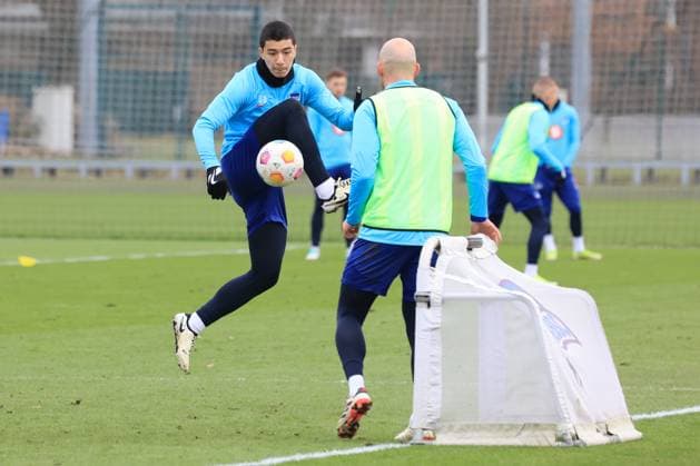 DEU, DFL, 2. FBL Hertha BSC, Training, 26.02.2024, Sportforum, Berlin, DEU, DFL, 2. FBL Hertha BSC, Training, im Bild Ibrahim Maza (Hertha BSC Berlin 30), Toni Leistner (Hertha BSC Berlin 37) DFL - regulations prohibit any use of Photographs as image sequences and or quasi-video Foto: Juergen Engler nordphoto GmbH