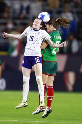 RECORD DATE NOT STATED Concacaf W Gold Cup 2024 United States vs Mexico Rose Lavelle (L) of USA fights for the ball with Nicolette Hernandez (R) of Mexico during the Group stage, Group A match between United States (USA) and Mexico (Mexico national team, Nationalteam as part of the Concacaf Womens Gold Cup 2024, at Dignity Health Sports Park Stadium on February 26, 2024 in Carson California, United States. CARSON LOS ANGELES CALIFORNIA UNITED STATES  Copyright: xUlisesxNaranjox 20240226223410_CWGC_2024_GA_USA_MEX_LAVELLE168