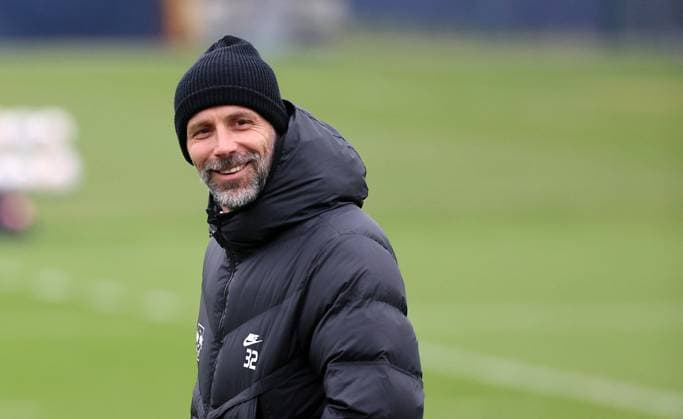 Sport Themen der Woche KW09 Sport Bilder des Tages Training RB Leipzig Bundesliga Leipzig, 27.02.2024, RB Trainingszentrum, Fussball, Bundesliga , RB Leipzig - Training , Im Bild: Trainer Marco Rose (RB Leipzig) , *** Training RB Leipzig Bundesliga Leipzig, 27 02 2024, RB Training Center, Football, Bundesliga , RB Leipzig Training , In the picture Coach Marco Rose RB Leipzig , Picture Point