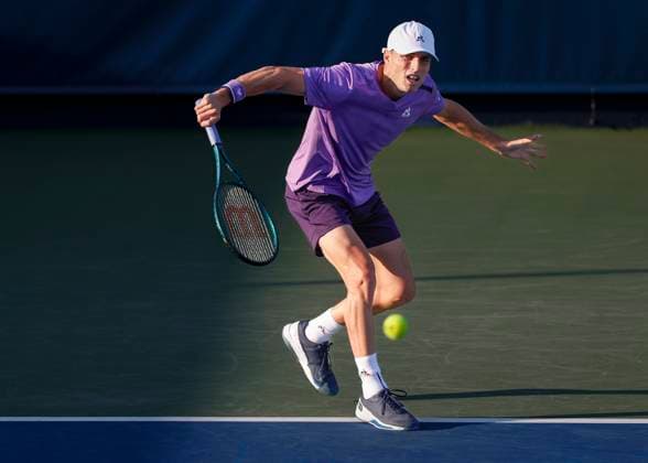 Christopher O™Connell, Dubai Duty Free Tennis Championships, Dubai, U.A.E. Tennis - Dubai Tennis Championships 2024 - ATP, Tennis Herren - Dubai Duty Free Tennis Stadium - Dubai - - United Arab Emirates - 27 February 2024. Copyright: xJuergenxHasenkopfx