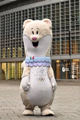 Milano Cortina 2026, Maskottchen Tina und Milo Milan, Italy Tina and Milo the two official mascots of Milan Cortina 2026 in Piazza Lombardia welcomed by Attilio Fontana President of the Lombardy Region, Paolo Franco Councilor for Housing and Social Housing of the Lombardy Region, Federico Romani President of the Lombardy Regional Council In the photo: Tina and Milo, the two official mascots of Milano Cortina 2026  Copyright: xNickxZonnax xipa-agency.netx xNickxZonnax 0417693587st
