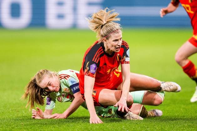 Sport Themen der Woche KW09 Sport Bilder des Tages Belgium v Hungary - UEFA Women s Nations League Play-off LEUVEN, BELGIUM - FEBRUARY 27 : Csiszar Henrietta of Hungary and Vanhaevermaet Justine midfielder of Belgium during the UEFA Women s Nations League Play-off 2nd leg match between Belgium and Hungary at the King Power at Den Dreef Stadion on February 27, 2024 in Leuven, Belgium, 27 02 2024  Copyright: xTomasxSiskx