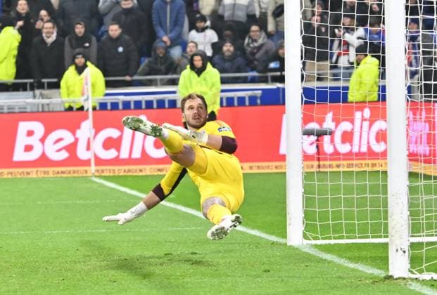 Lucas Perri (lyon) FOOTBALL: Olympique Lyonnais vs Racing Club de Strasbourg Alsace - 1 4 Coupe de France - 27 02 2024 FredericChambert Panoramic 