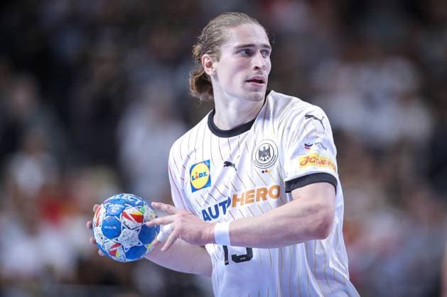 28.01.2024, EHF EURO 2024, Männer Europameisterschaft Handball, Lanxess Arena in Köln, Spiel um Platz 3, Deutschland - Schweden: Juri Knorr (Deutschland) Nordrhein-Westfalen Deutschland *** 28 01 2024, EHF EURO 2024, European Mens Handball Championship, Lanxess Arena in Cologne, match for 3rd place, Germany Sweden Juri Knorr Germany North Rhine-Westphalia Germany