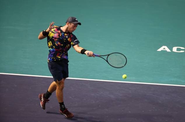 (240228) -- ACAPULCO, Feb. 28, 2024 -- Dominik Koepfer of Germany hits a return during the men s singles first round match against Terence Atmane of France at the 2024 ATP, Tennis Herren Mexican Open tennis tournament in Acapulco, Mexico, Feb. 27, 2024. ) (SP)MEXICO-ACAPULCO-TENNIS-ATP-MEXICAN OPEN LixMengxin 