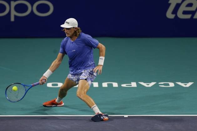 (240228) -- ACAPULCO, Feb. 28, 2024 -- Max Purcell of Australia hits a return during the men s singles first round match between Max Purcell of Australia and Frances Tiafoe of the United States at the 2024 ATP, Tennis Herren Mexican Open tennis tournament in Acapulco, Mexico, Feb. 27, 2024. (Photo by Xinhua) (SP)MEXICO-ACAPULCO-TENNIS-ATP-MEXICAN OPEN FranciscoxCanedo 