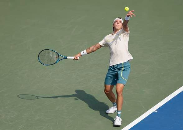 Arthur Cazaux (FRA), Dubai Duty Free Tennis Championships, Dubai, U.A.E. Tennis - Dubai Tennis Championships 2024 - ATP, Tennis Herren - Dubai Duty Free Tennis Stadium - Dubai - - United Arab Emirates - 28 February 2024. Copyright: xJuergenxHasenkopfx