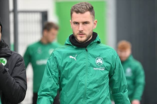 28.02.2024 - Fussball - 2. Bundesliga - Saison 2023 2024 - SpVgg Greuther Fürth Fuerth ( Kleeblatt ) - Training - - xwoxzix - Dennis Srbeny (7, SpVgg Greuther Fürth )