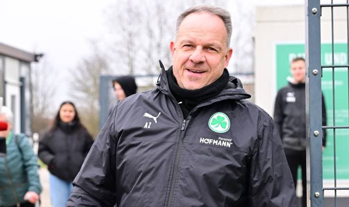 28.02.2024 - Fussball - 2. Bundesliga - Saison 2023 2024 - SpVgg Greuther Fürth Fuerth ( Kleeblatt ) - Training - - xwoxzix - Alexander Zorniger ( Trainer SpVgg Greuther Fürth )