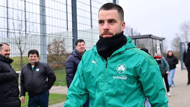 28.02.2024 - Fussball - 2. Bundesliga - Saison 2023 2024 - SpVgg Greuther Fürth Fuerth ( Kleeblatt ) - Training - - xwoxzix - Niko Gießelmann Giesselmann (17, SpVgg Greuther Fürth )